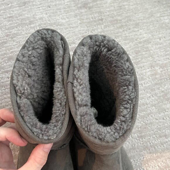 Ugg Boots - Picture 6 of 9